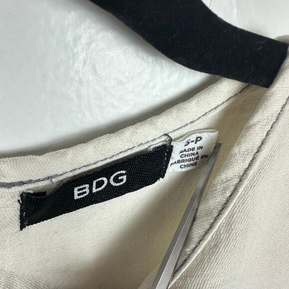 BDG Womens Round Neck Pockets Light Chambray Cream/Blue Zip T-Shirt Dress Small - Picture 9 of 9